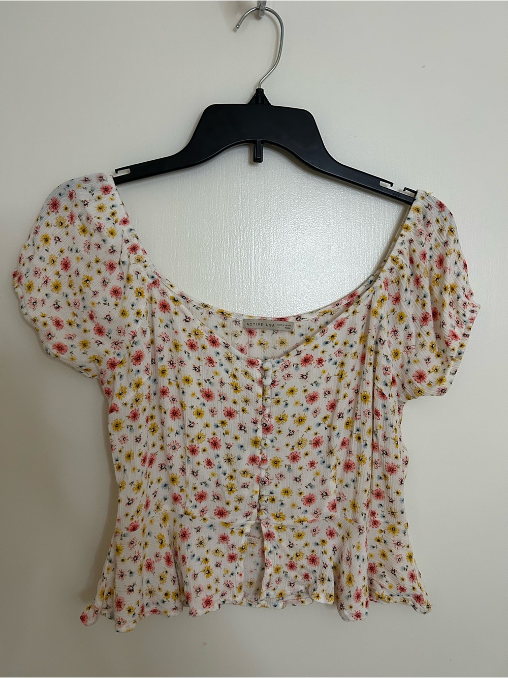 Active USA White Floral Scoop-Neck Button Front Top